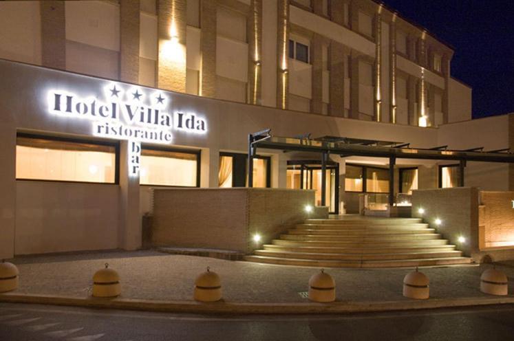 Hotel Villa Ida Чепрано Экстерьер фото